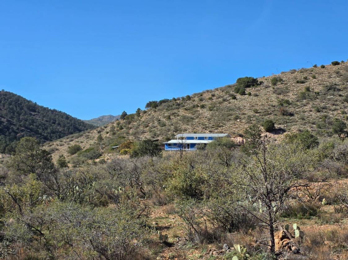 300 Acres off grid ranch with 2 springs - photo 1