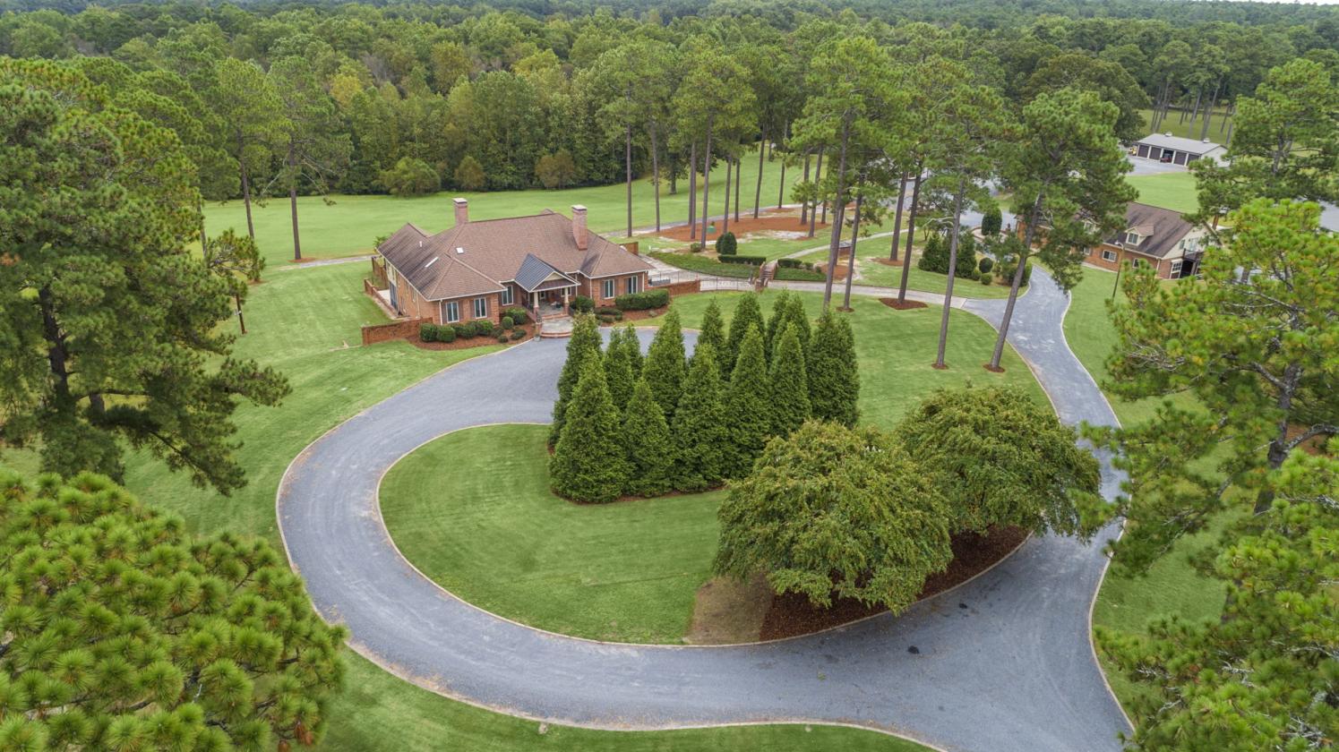 Magnificent 31+ ac equestrian estate - photo 30