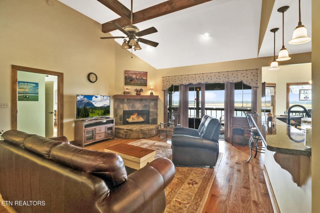 Lakefront Equestrian Estate - photo 6