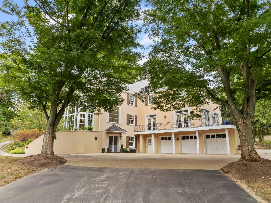 Horse Property for sale.