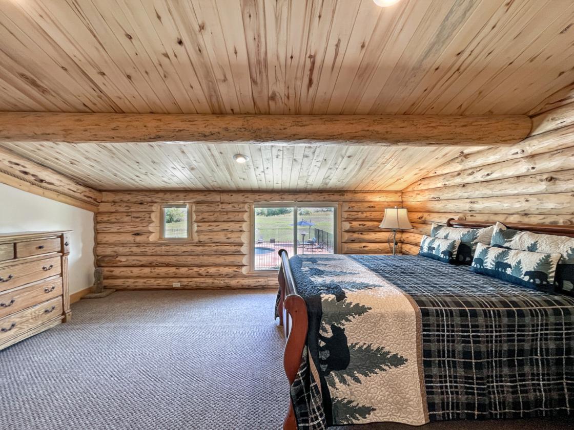 Show Stopper! 3 Home Luxury Horse Property - photo 9