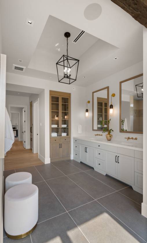 New Luxury Estate - Horse Privileges  - photo 20