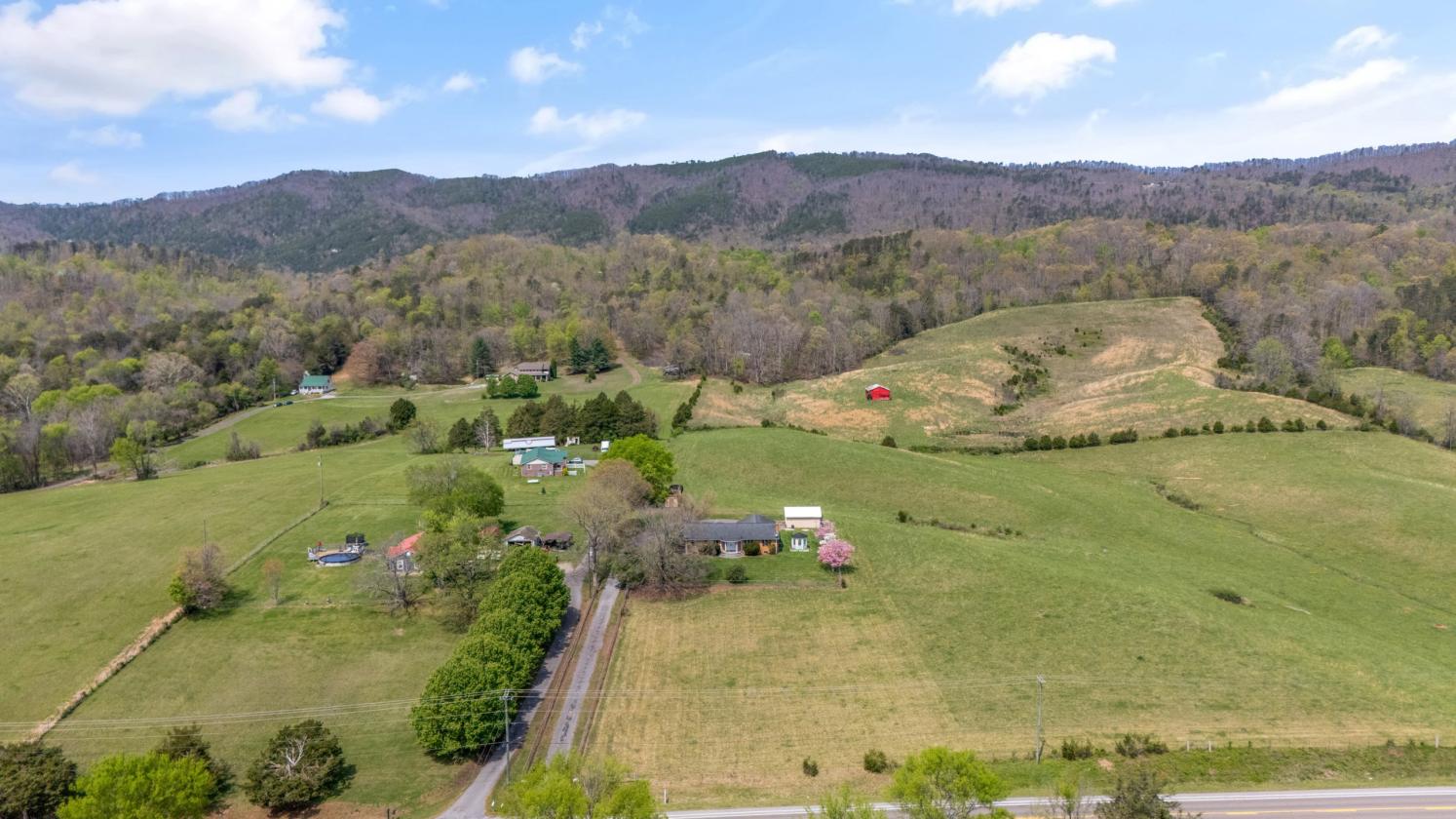 Beautiful acreage with 57 acres - photo 8