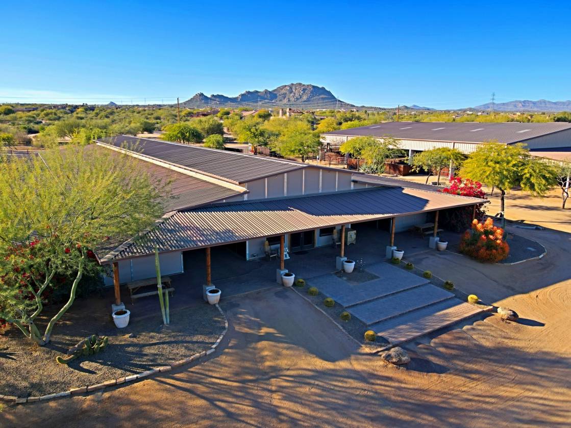 *PRICE Drop*PREMIER EQUESTRIAN TRAINING FACILITY - photo 2