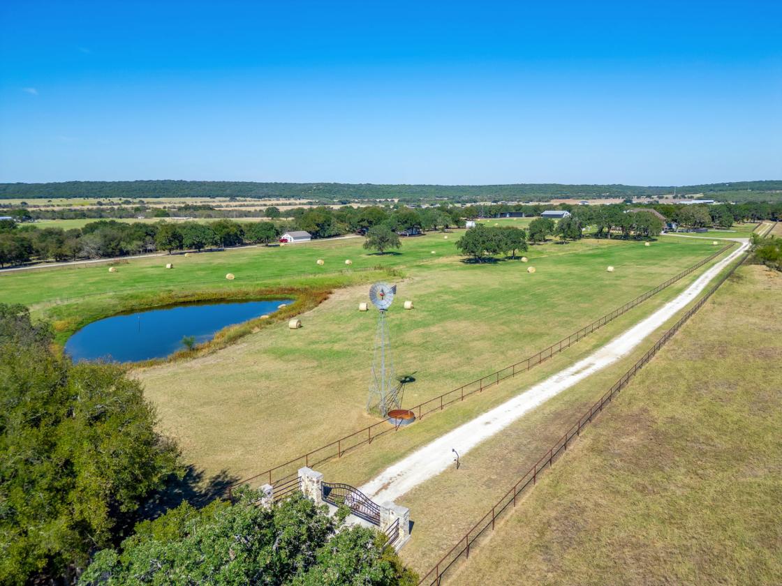 15+ ACRES W/ HOME, BARN, SHOP, AND COASTAL HAY - photo 2
