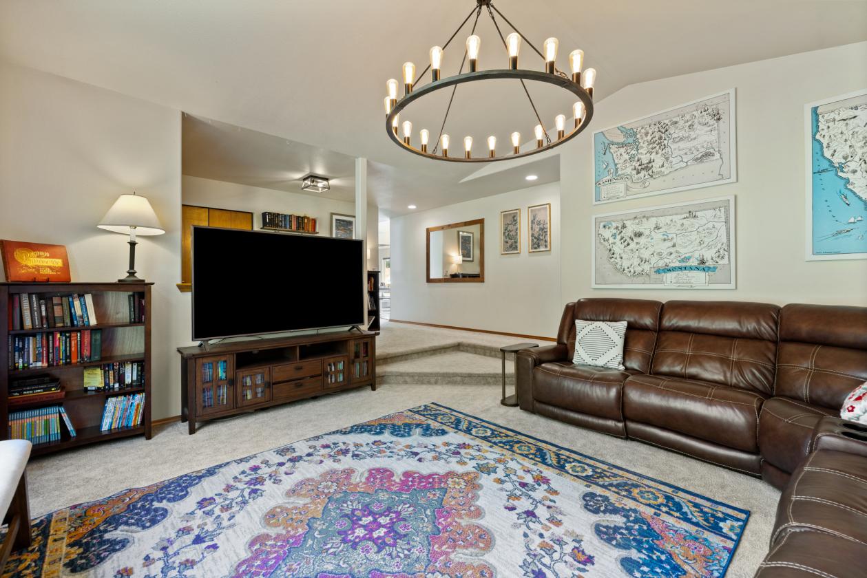Large home & 18-acre ranch in Shelton, WA! - photo 13