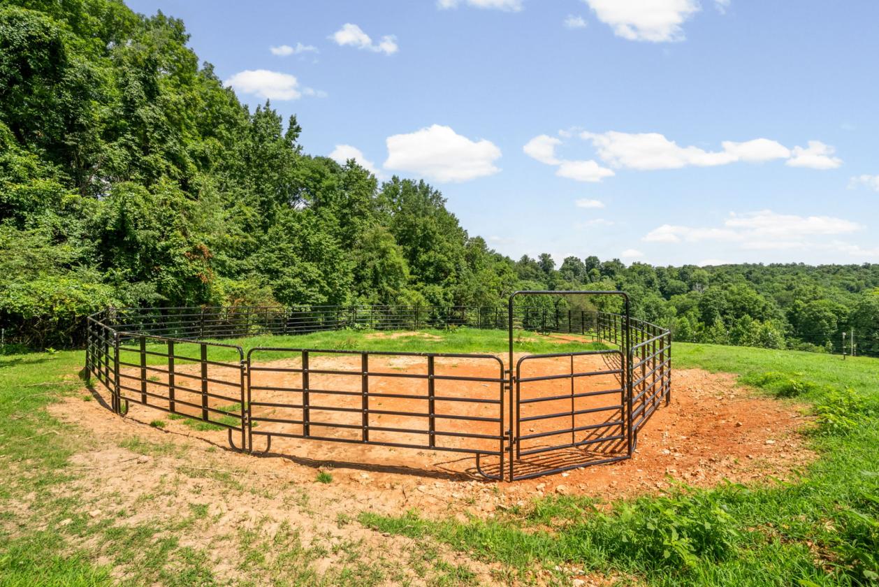Ride on your own property, leave the trailer - photo 18