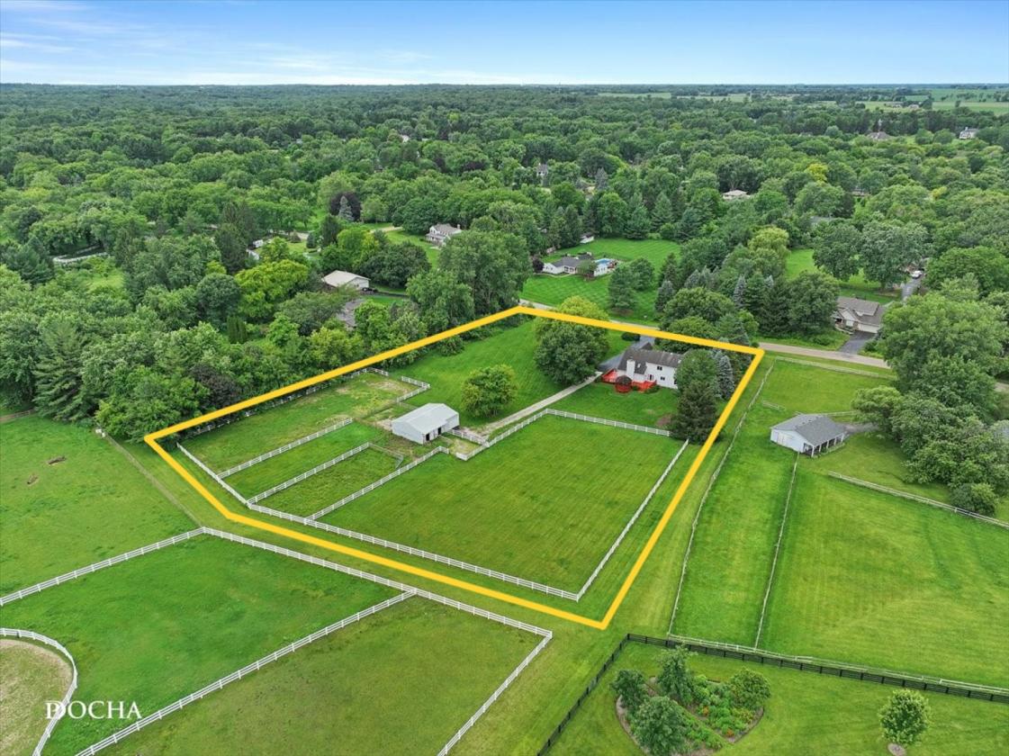 New Price! 3 Acre Private Horse Property - photo 30