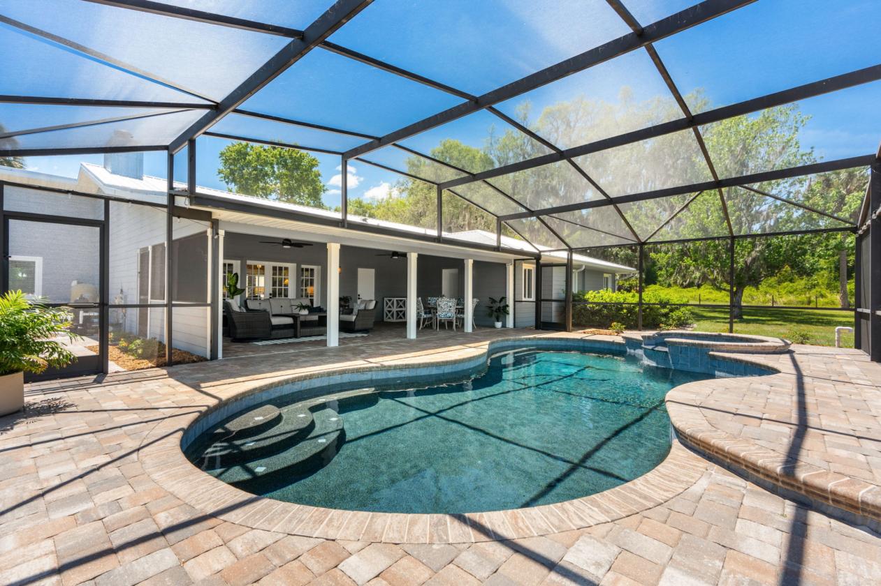 Lakefront Equestrian Estate: Pool, Barn & Pasture - photo 7