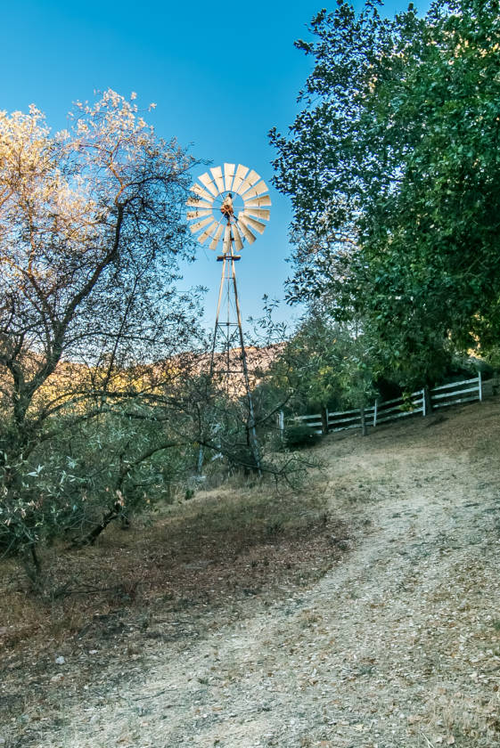 PRIVATE EQUESTRIAN COMPOUND • 82.7 ACRE MALIBU RANCH Malibu, Los Angeles County, California