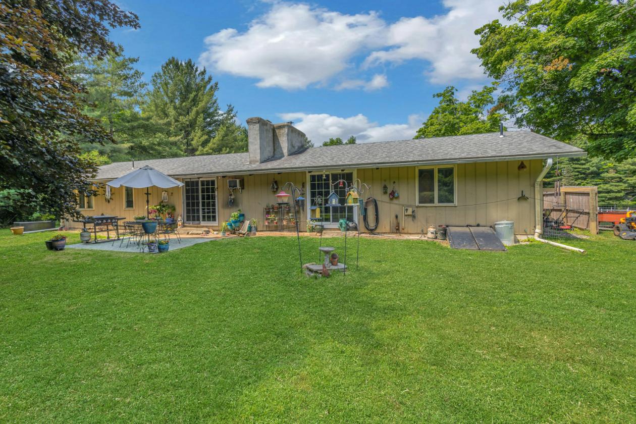 Income-Producing Equestrian Retreat! - photo 17