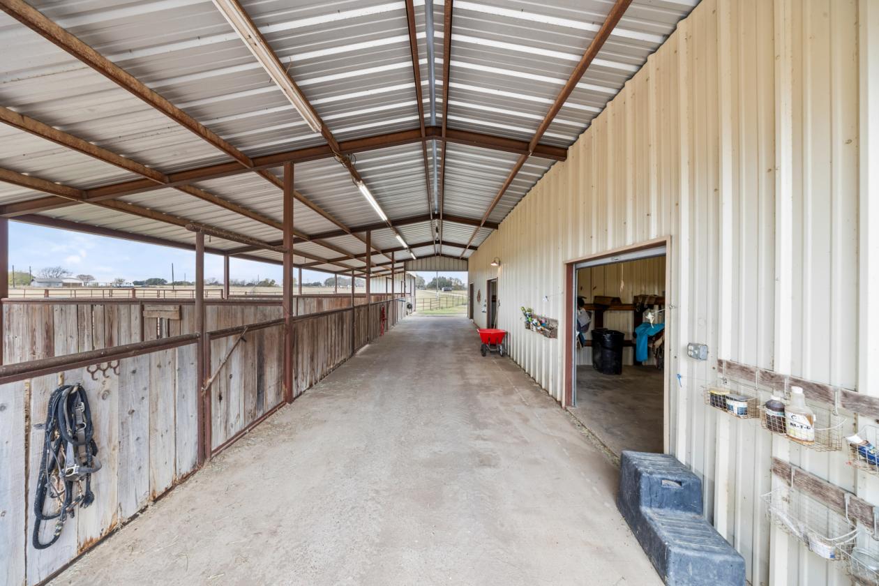 Central Texas Equestrian Estate - photo 8