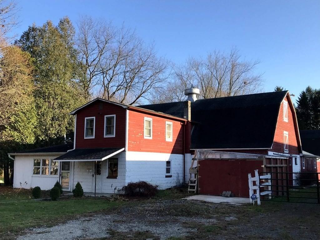 House with Horse Stables and Riding Arena in Binghamton NY