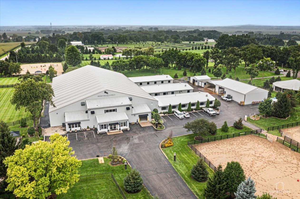 Truly exceptional world-class equestrian facility - photo 1