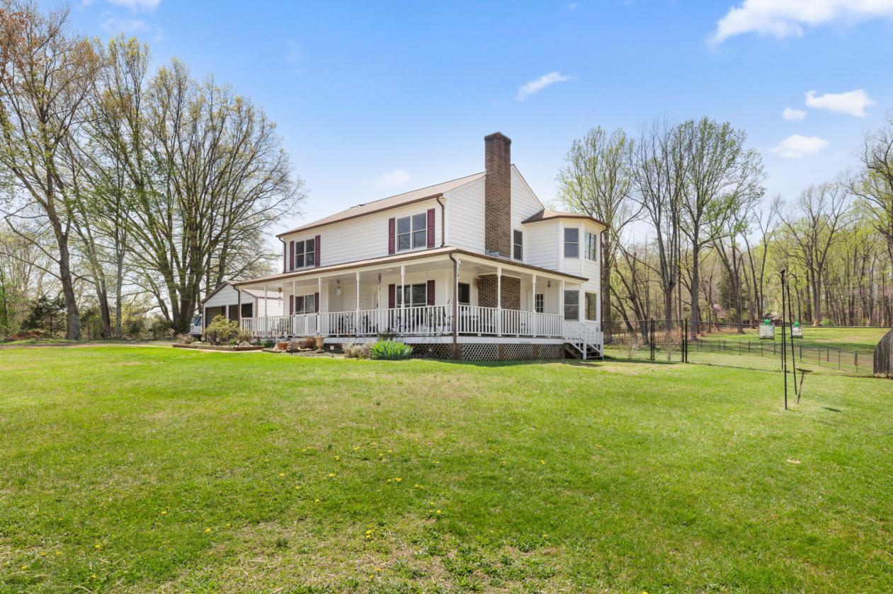 Horse Farm with Multiple Paddocks & Run-In Sheds - photo 4