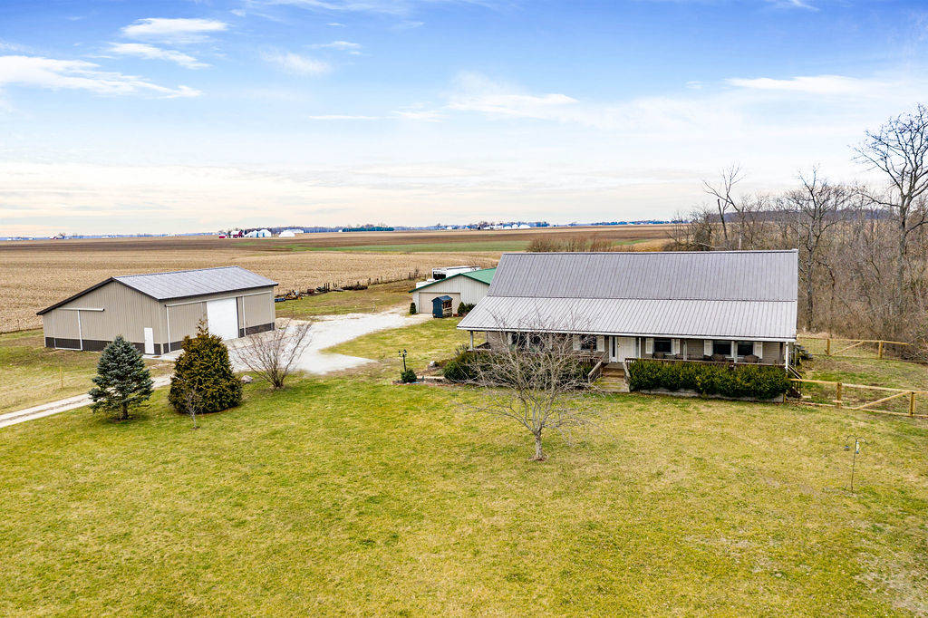 Horse Lovers Delight with a large home on over 9... Liberty, Union County, Indiana