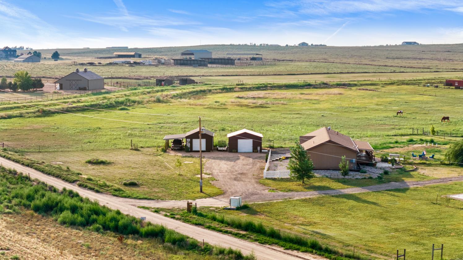 On 15 acres, a beautiful country life awaits - photo 5