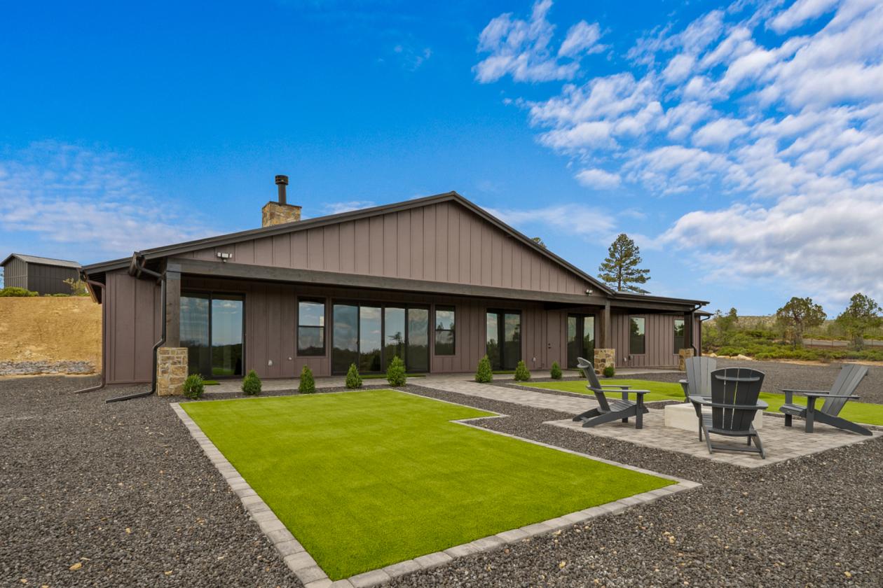 Brand New Build with Panoramic Views - photo 4