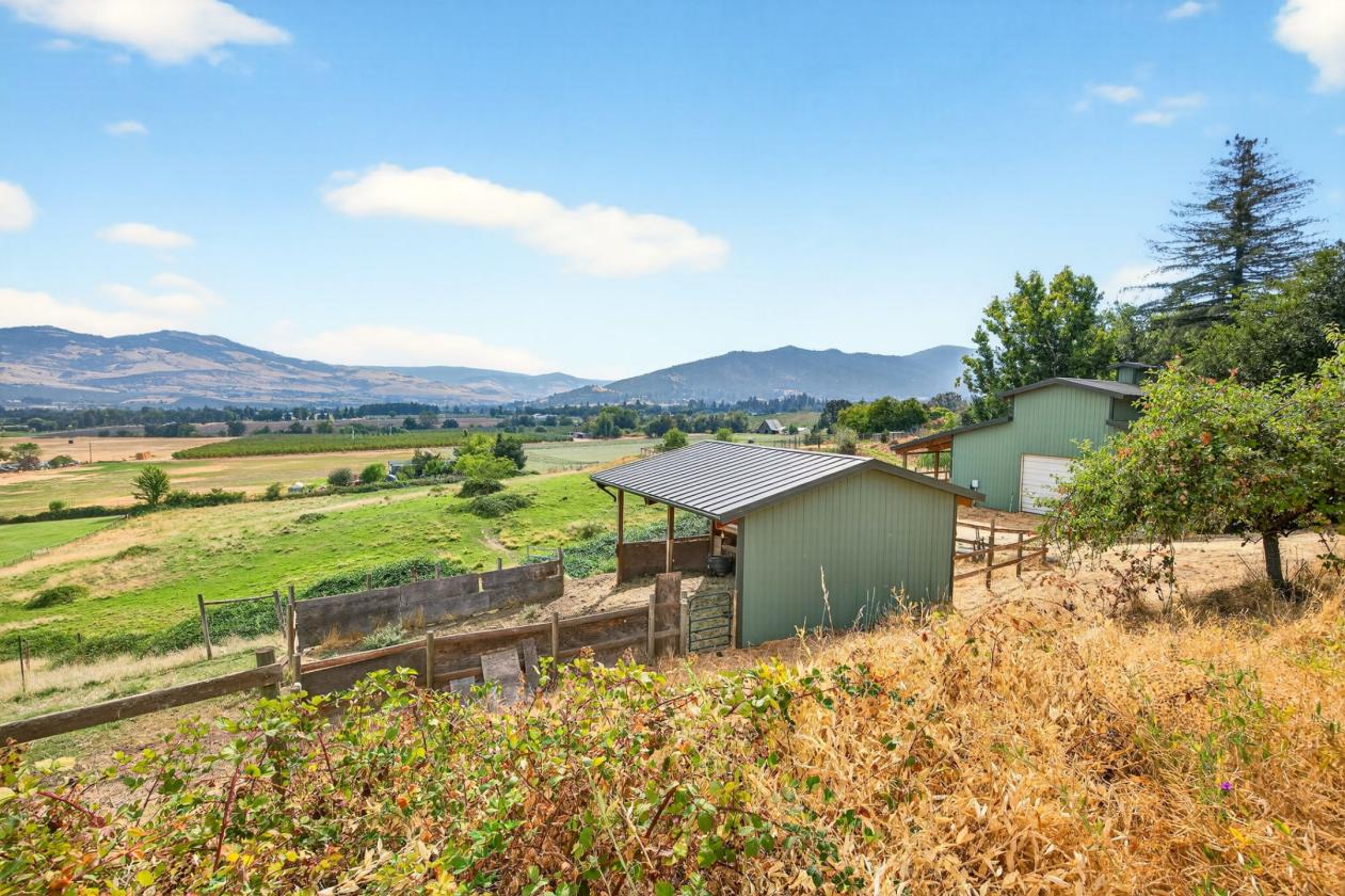 Horse property with two homes and expansive views! - photo 25