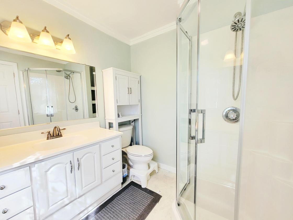 Lakefront Home with 2 stalls & a Tack Room - photo 17