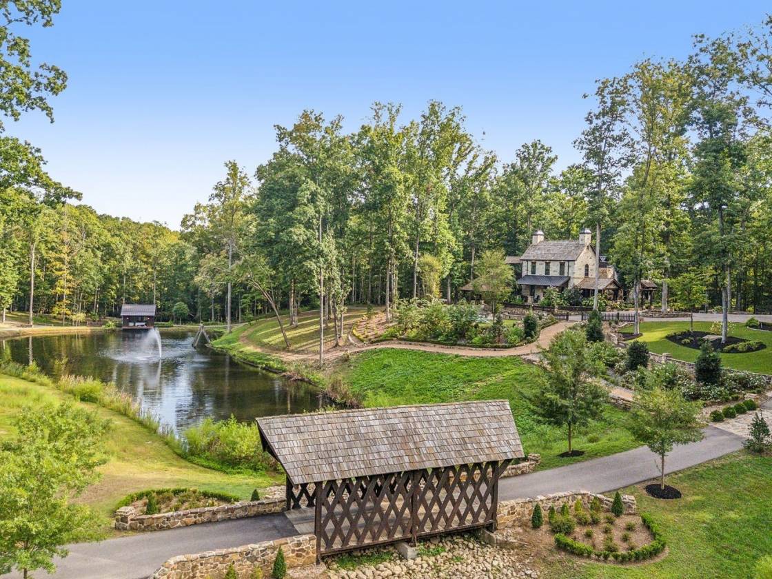 Cortina Farms: 120-Acre Equestrian & Event Estate - photo 6