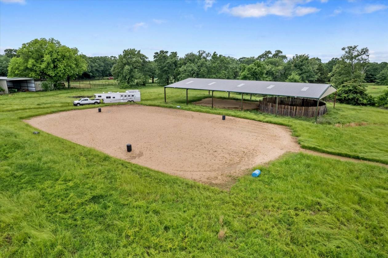 Horse Property for sale.
