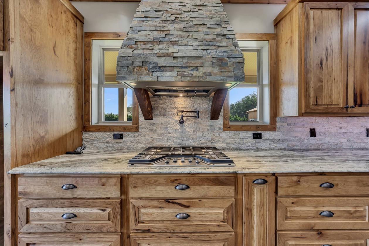 Luxury Private Retreat, situated on 4 acres - photo 10
