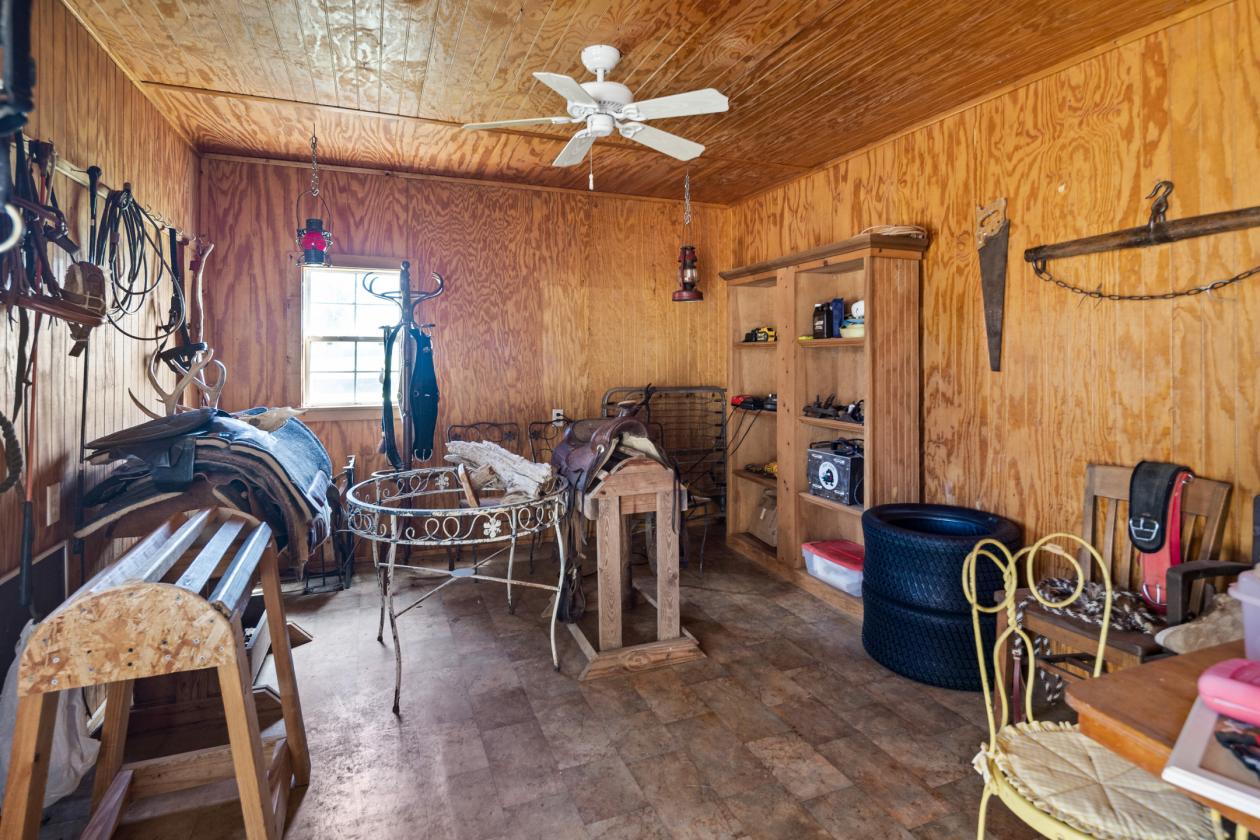 Manicured Equestrian Estate on 65 Acres - photo 30