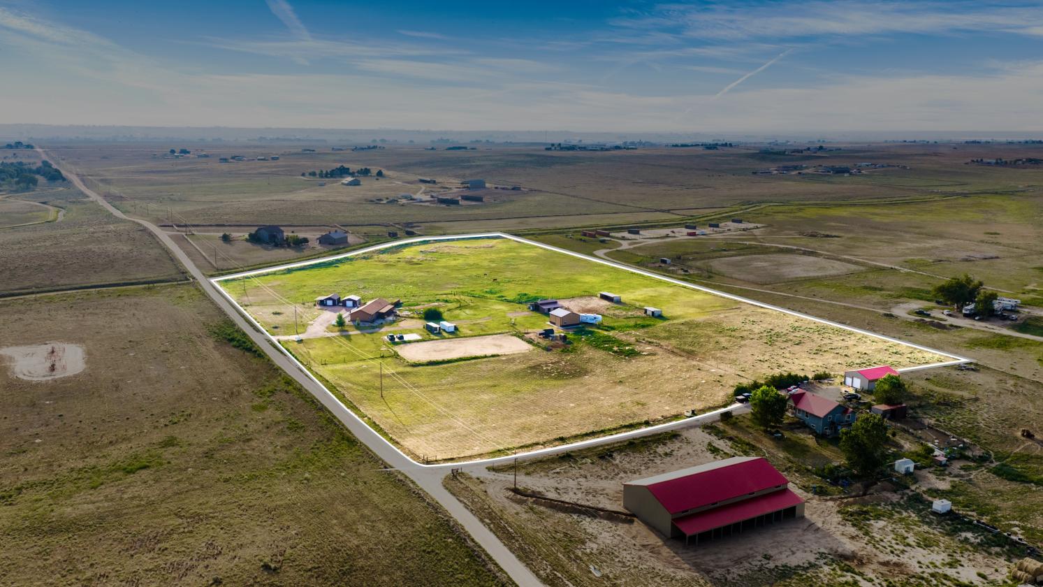 On 15 acres, a beautiful country life awaits - photo 1