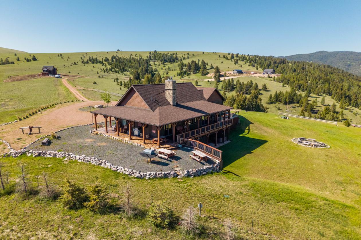 Extraordinary 13.27-Acre Mountain Retreat - photo 15
