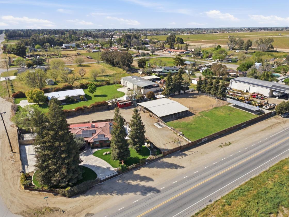 Turnkey 1-Acre Horse Setup w/ Mare Motel *County* - photo 10