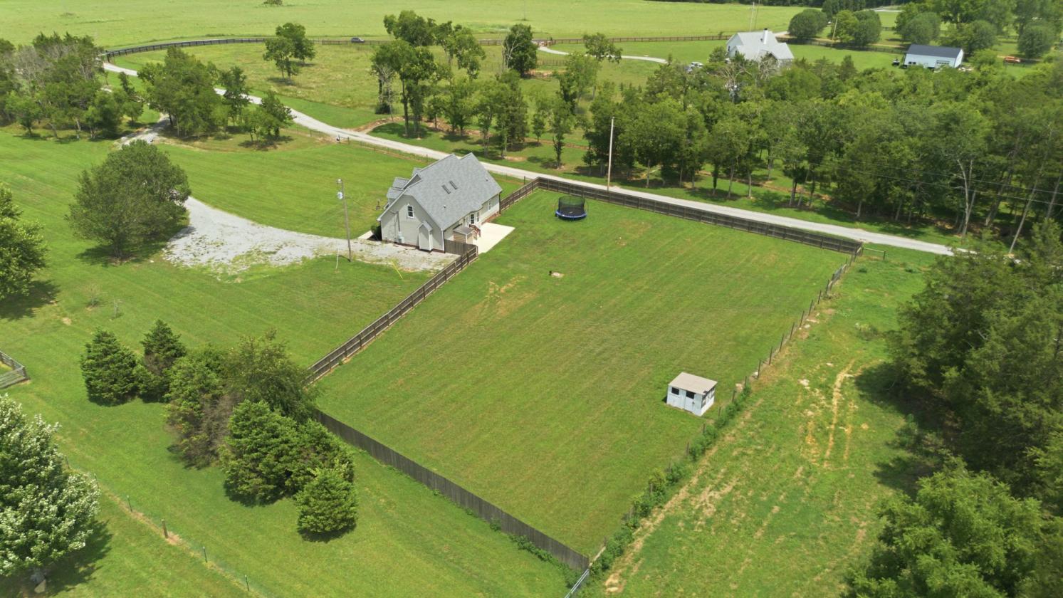 Peaceful 10 Acres/Renovated Home - photo 28