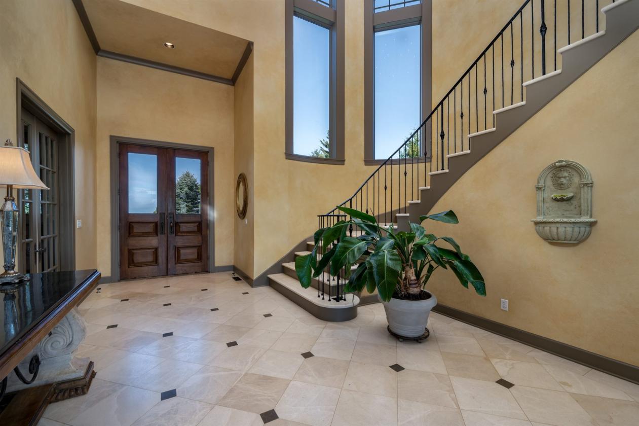 Luxury equestrian estate with pool, barn, arenas - photo 9