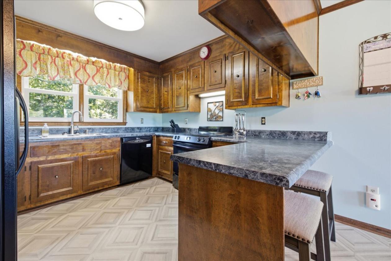 75 Acre Equestrian Dream Property - photo 5