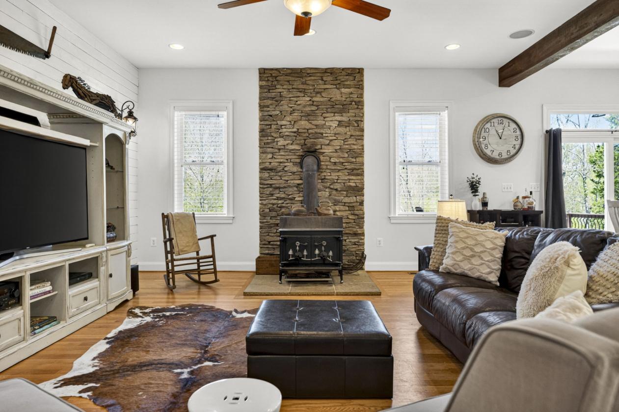 Rare Equestrian Estate - photo 10