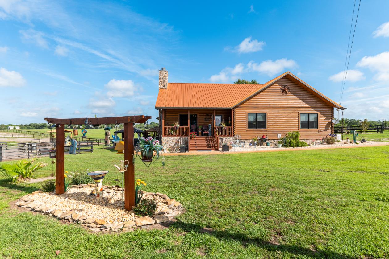 10 Acre Horse Facility/Harness Racing Community - photo 2