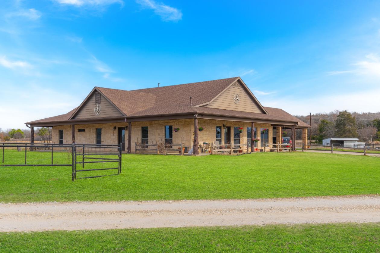 Stunning 15 acres in sought-after Mountain Springs - photo 6