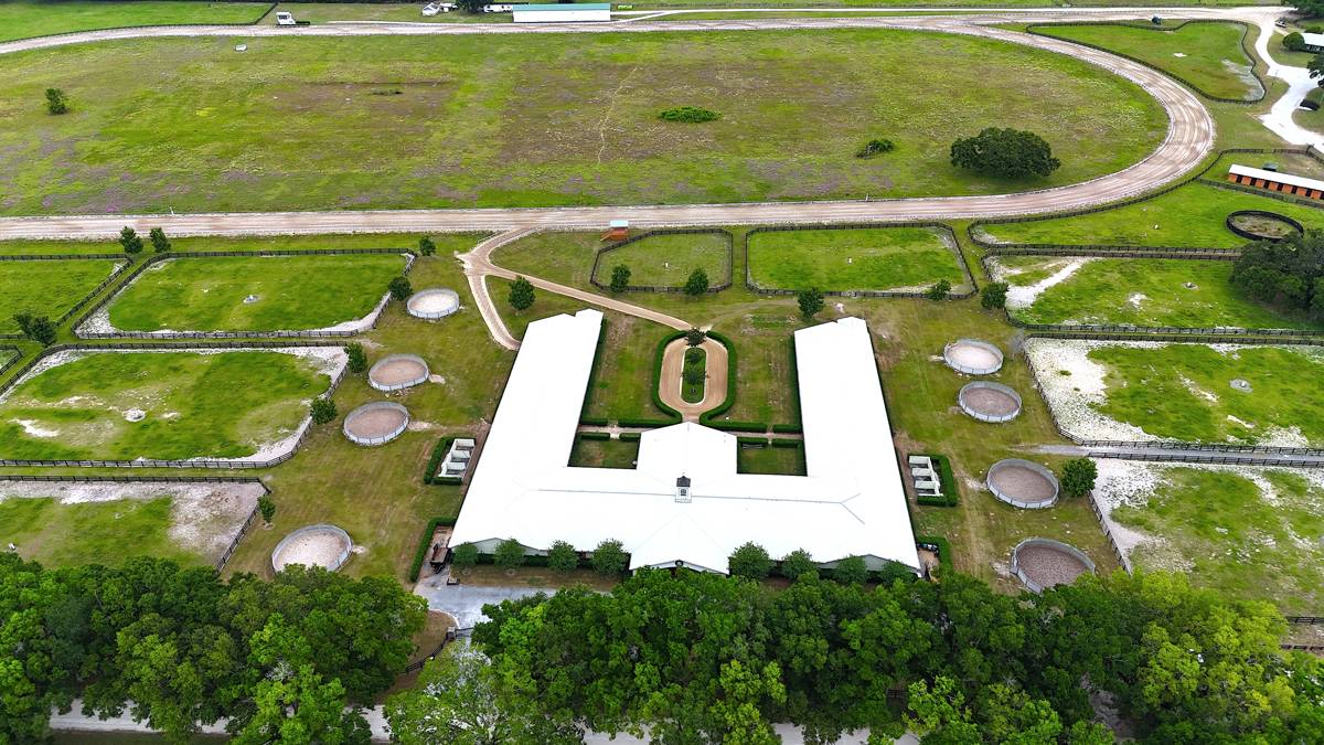 Premier Equestrian Facility - photo 16