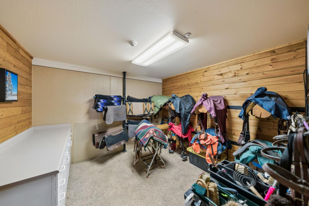 Turn-Key Horse Property With Western Riding & Ski - photo 15