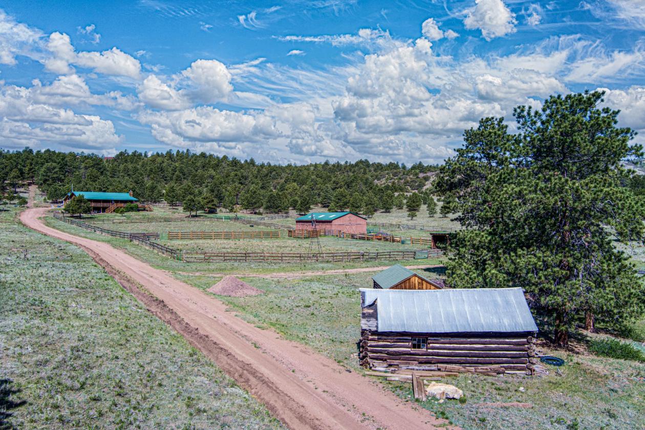 Gated Community 35 acres, BLM Access, Homestead - photo 7