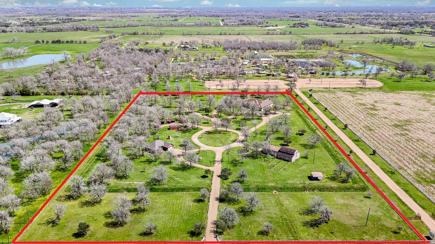 Horse Property for sale.