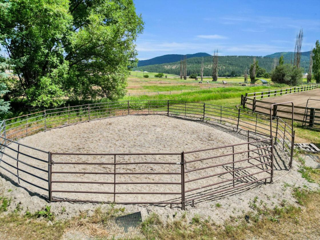 Turnkey Equestrian facility on Idaho/WA State line - photo 16