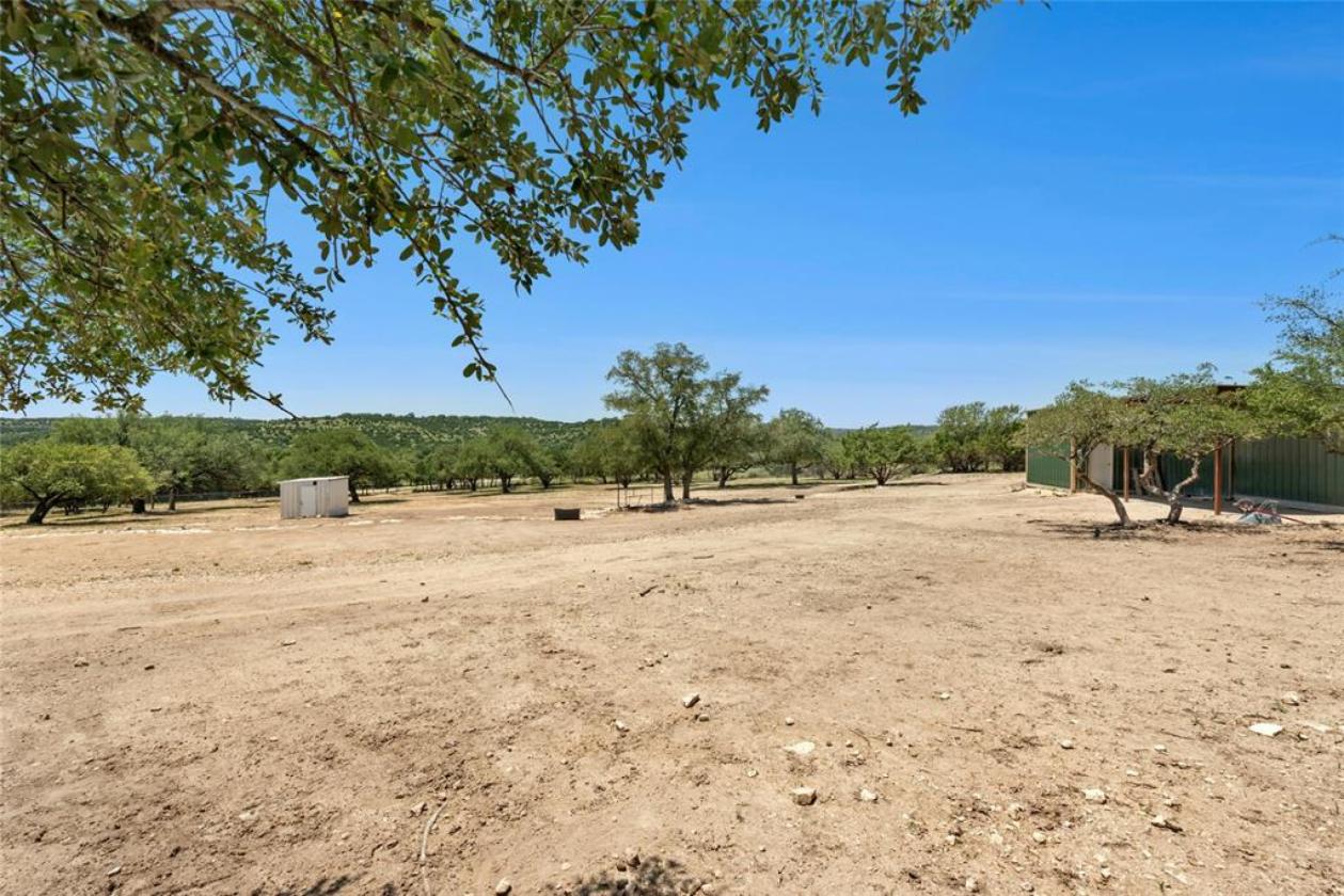 Gentlemens Ranch with Horse Amentities - photo 25