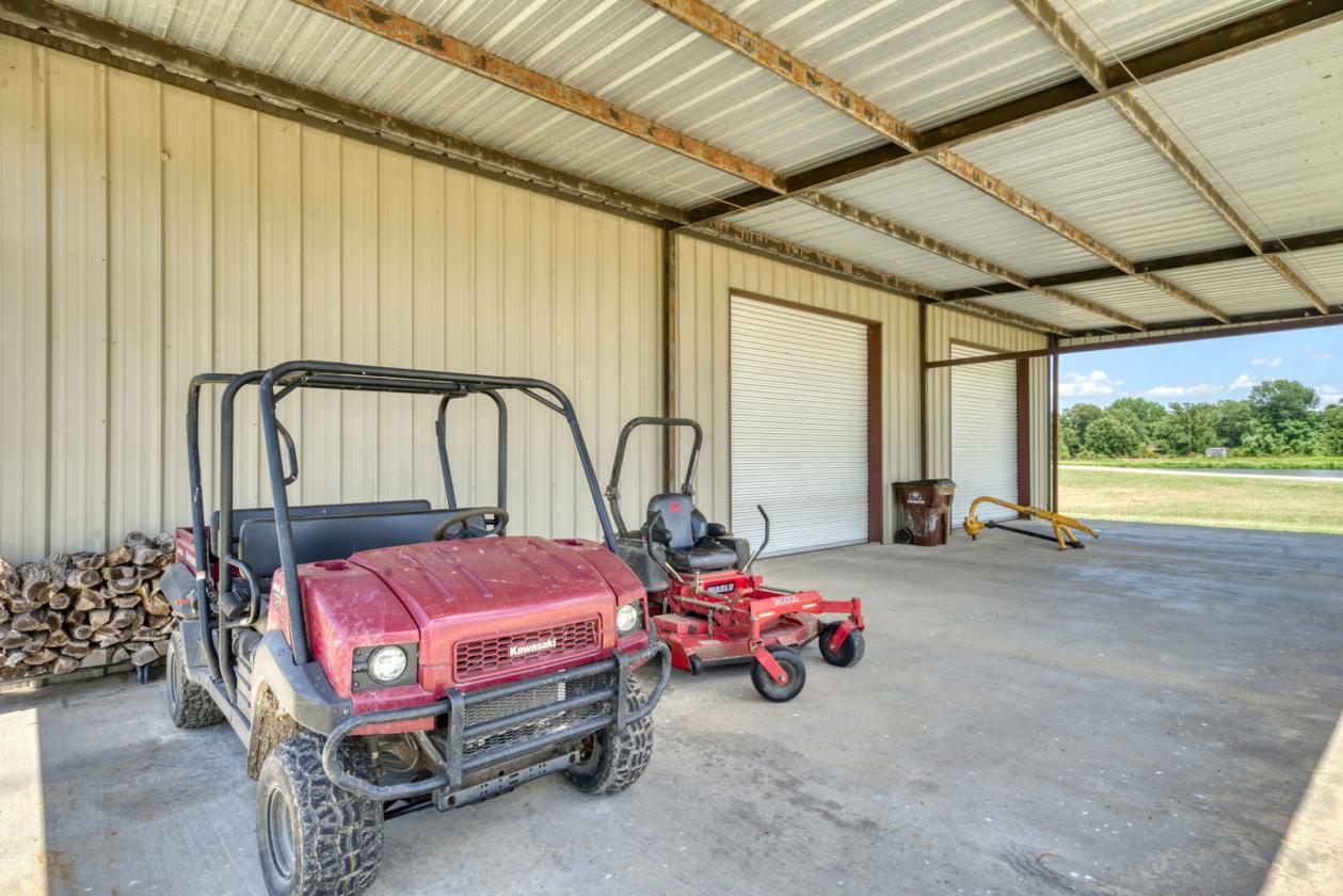 Luxury 32-acre Ranch Estate near Texas A&M - photo 19