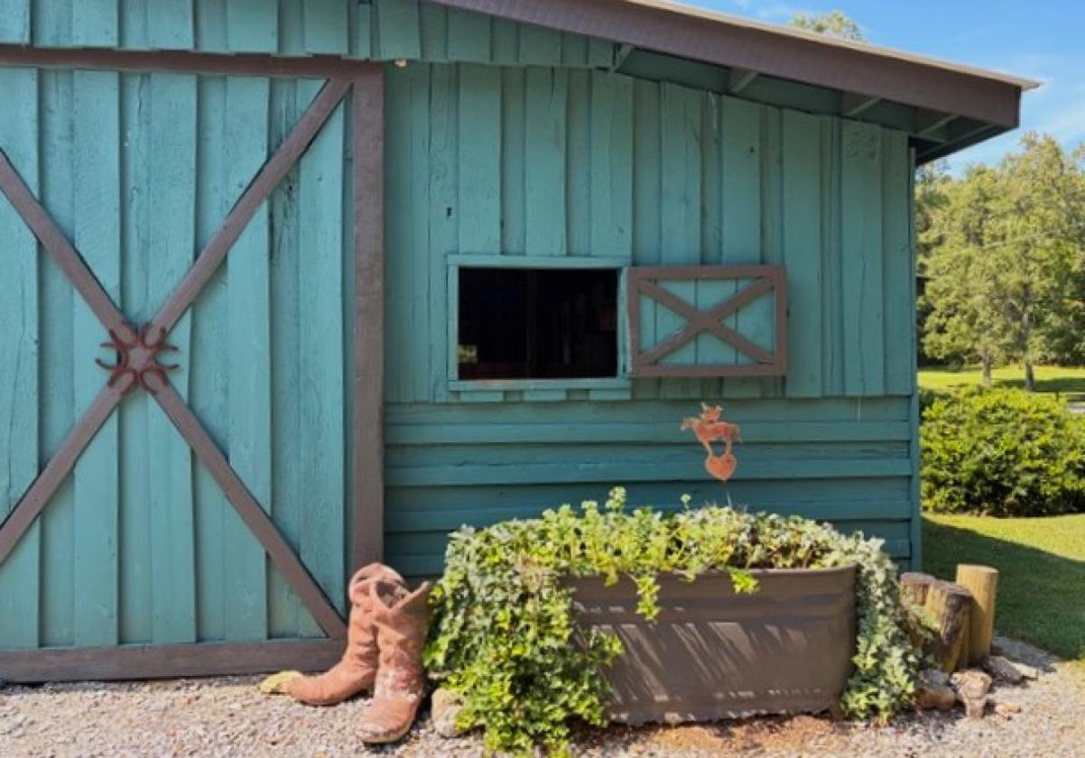 Equestrian Country Estate/ Private Lake/ 53 acres - photo 12