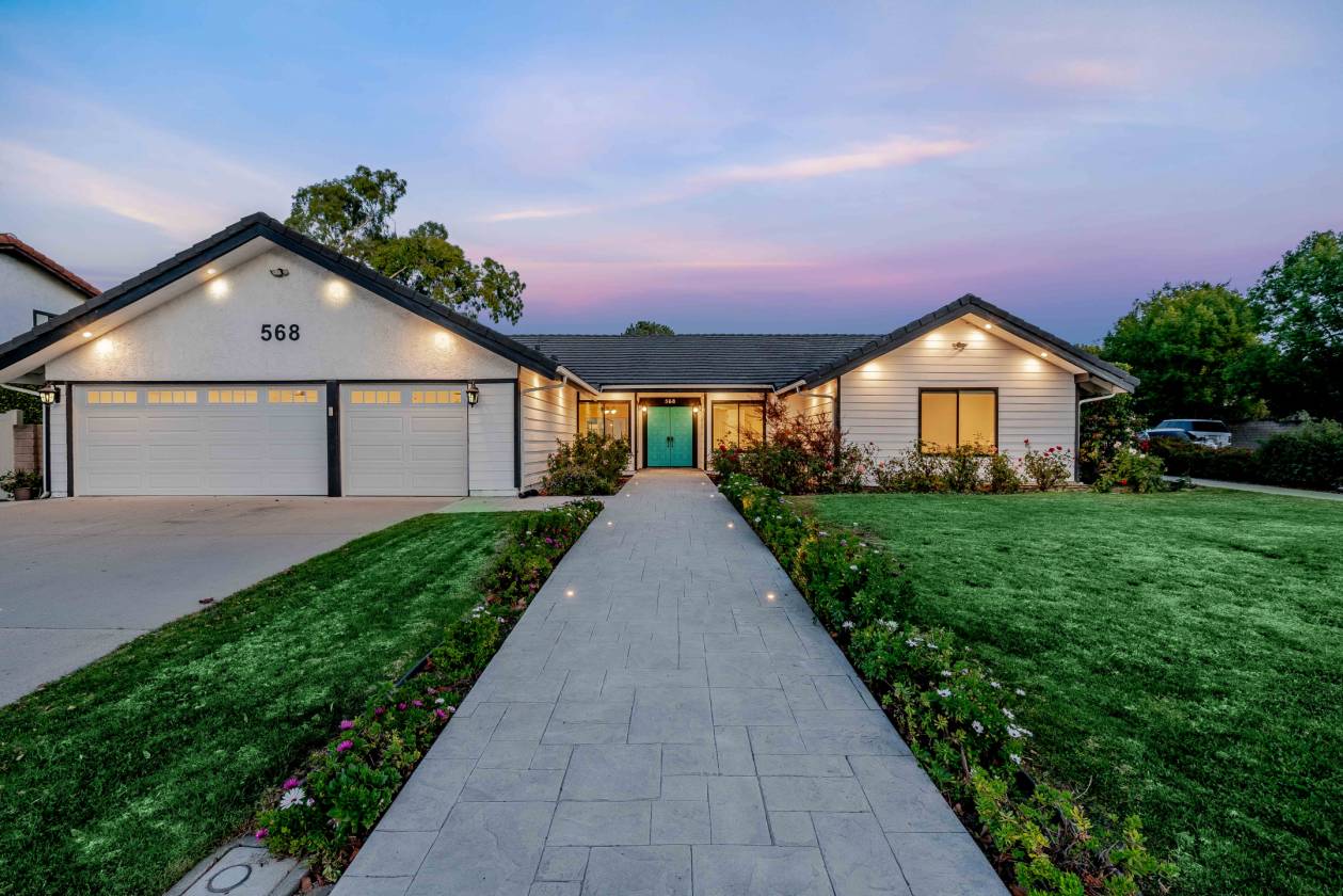 Horse Property for sale.