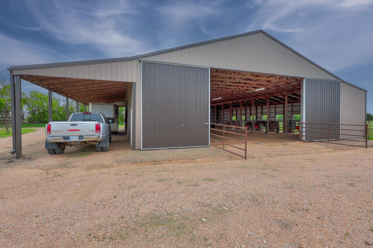Winfield Kansas, Turn-Key Hobby Farm - photo 23