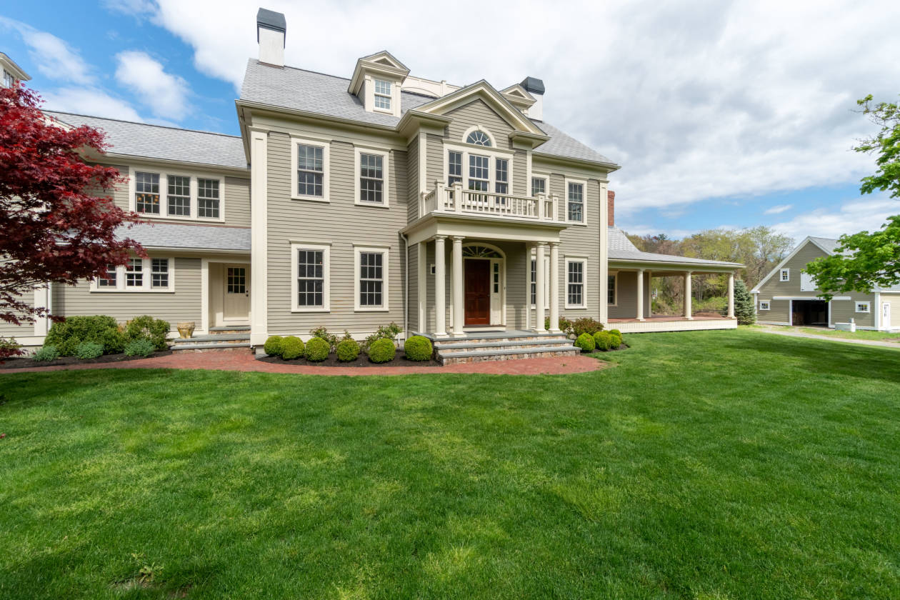 Beautiful Country Estate Close to the Ocean Norwell, Plymouth County, Massachusetts