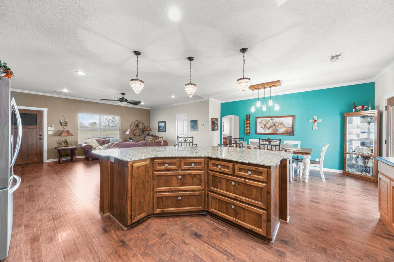 Central Texas Equestrian Estate - photo 18