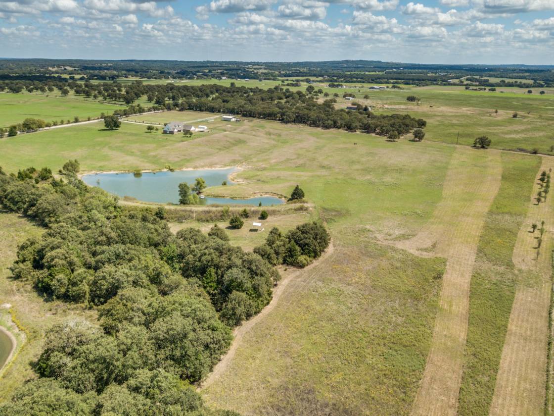 6 Bedroom Custom Home on 35 Acres Alvord Alvord, Wise County, Texas